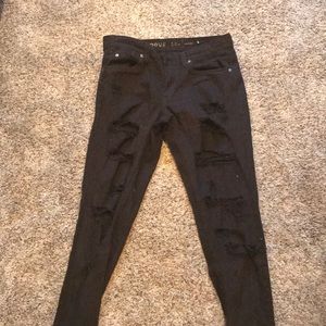 MENS BLACK RIPPED JEAN